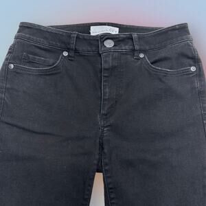 LOFT Women’s 2 Black CURVY KICK CROP Jeans